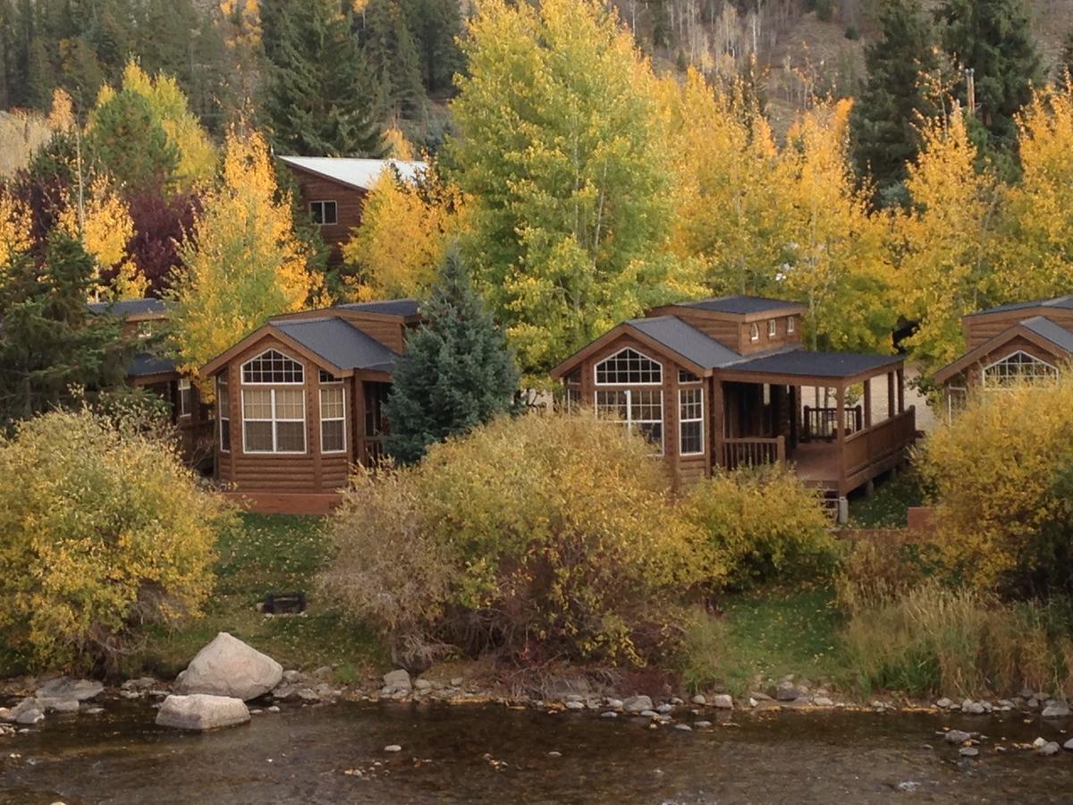 Three Rivers Resort 알몬트 외부 사진