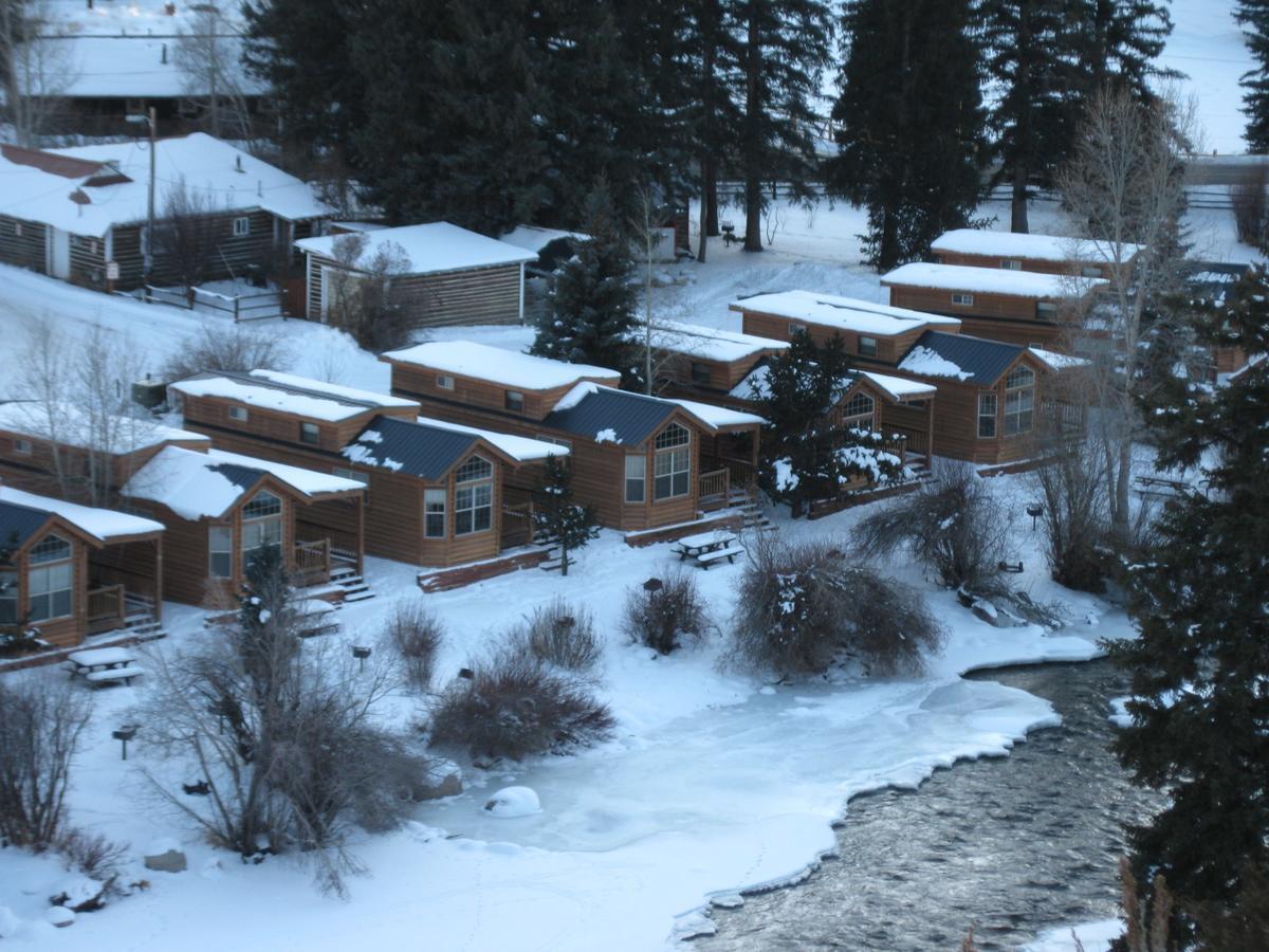 Three Rivers Resort 알몬트 외부 사진